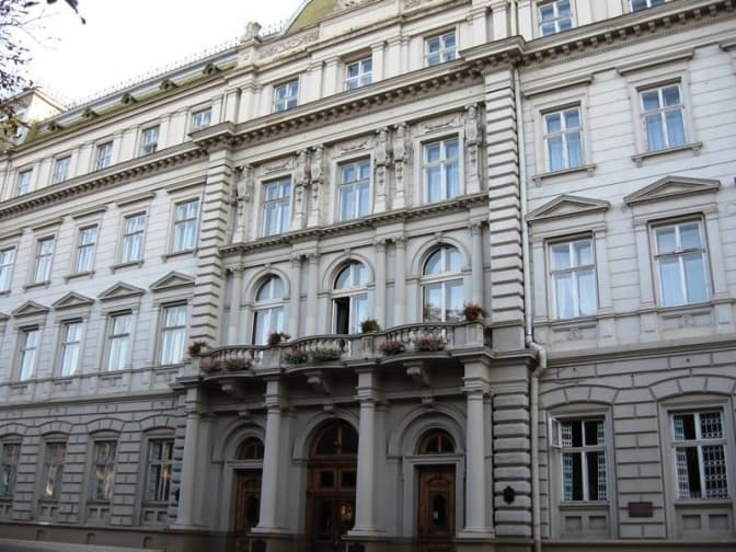 Стало відомо, які організації отримали найбільше погоджень на виїзд через систему «Шлях»