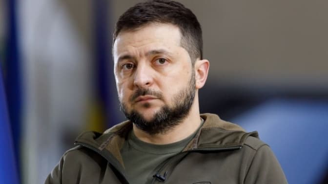 Зеленський заявив про 14 неукомплектованих зброєю бригад у ЗСУ