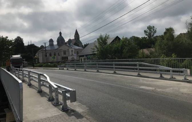 На Львівщині відремонтували міст через річку Летнянка