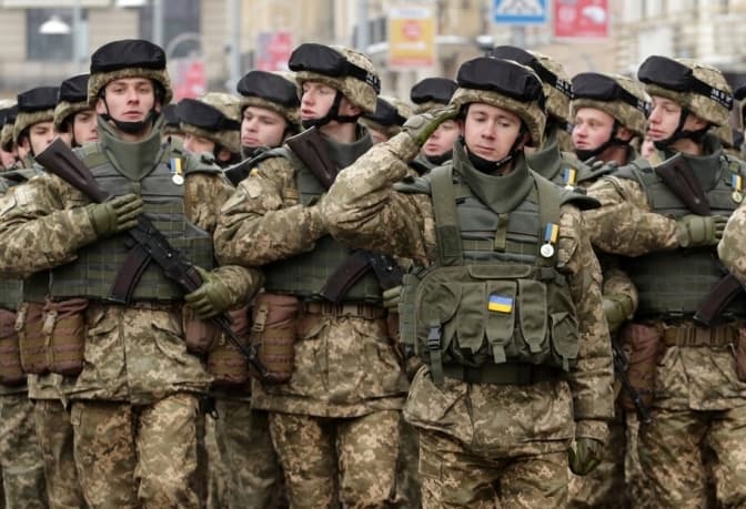 Зеленський підписав указ про загальну мобілізацію
