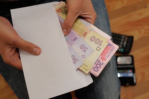 В Україні зросте мінімальна зарплата. Коли і наскільки