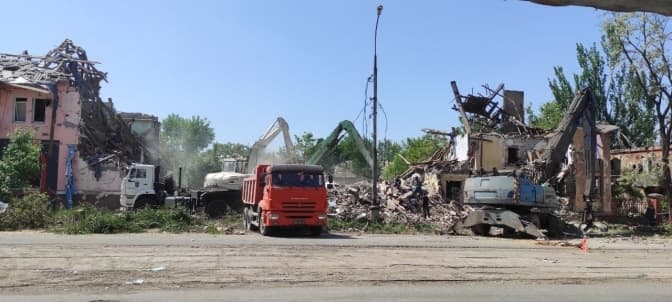 У Маріуполі росіяни розстріляли цивільних з танка заради відео