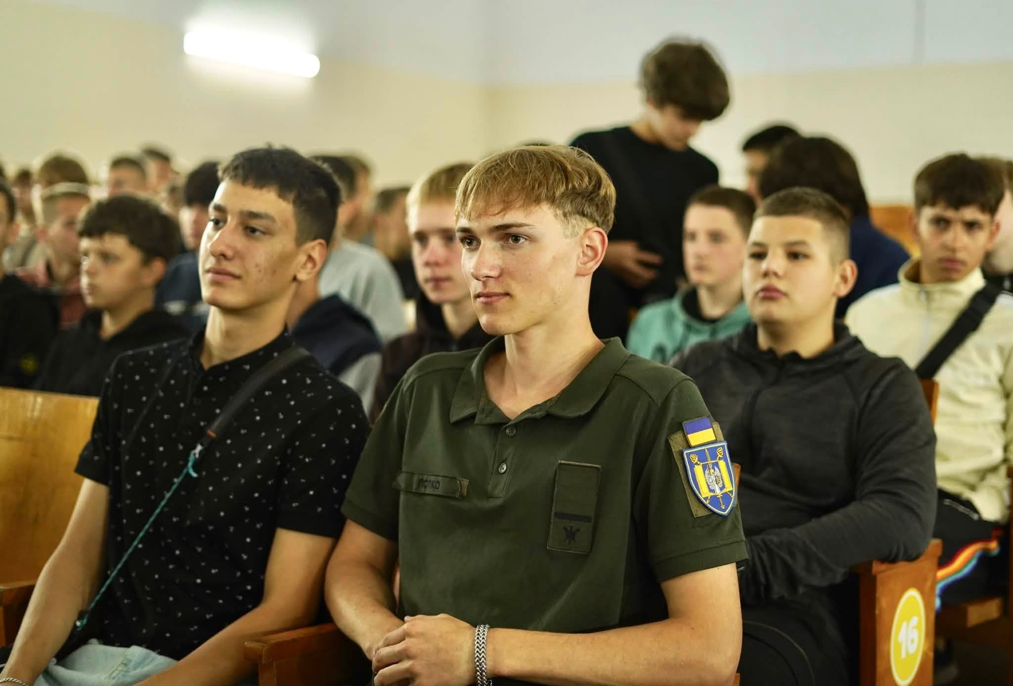 Вступ до ліцею Героїв Крут продовжили до 10 серпня / фото зі сторінки ліцею
