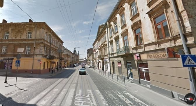 На Личаківській, неподалік центру, через часті ДТП перенесуть пішохідний