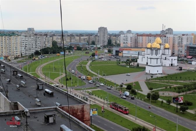 Декілька вулиць на Сихові залишаться без гарячої води ще на місяць: адреси