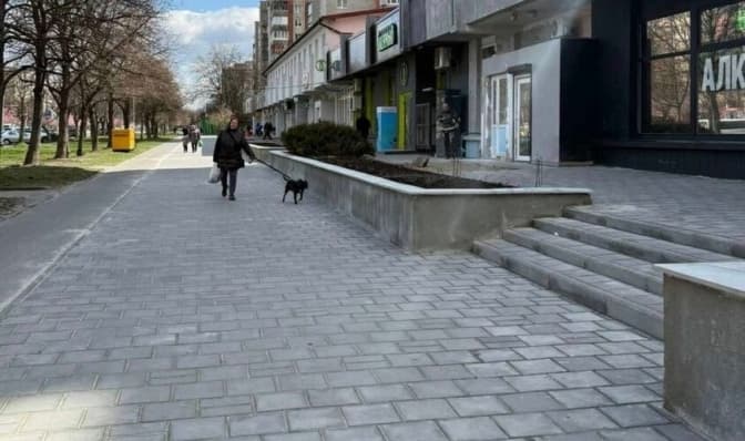 У Львові оновили хідник біля майбутнього Центру життєстійкості