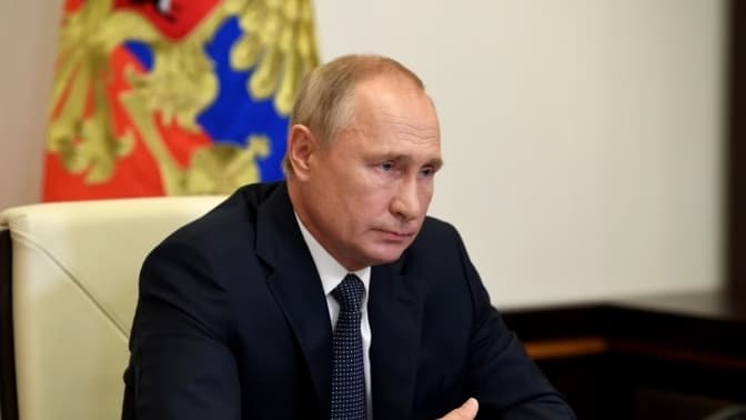 путін екстрено виїхав із москви. росіяни готуються до облоги столиці