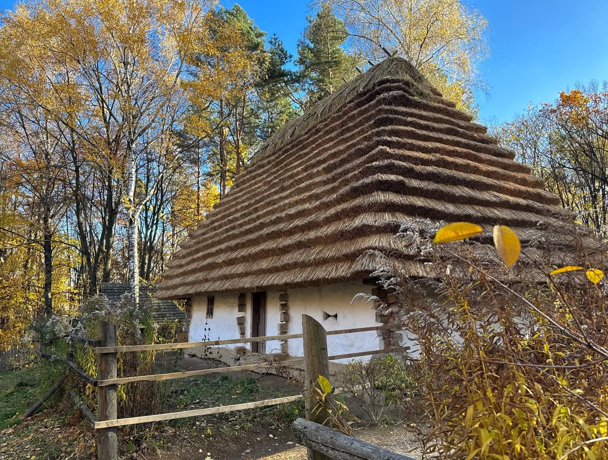 У Львові відреставрували лемківську хату 1860 року