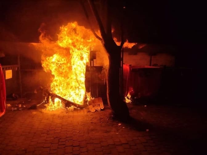 У Львові дві ночі підряд підпалюють сміттєві баки