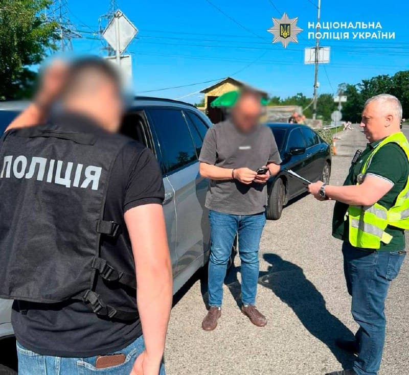 Розкрадання бюджету на ремонті дитячого садка: у Києві оголосили підозру директору компанії та посадовиці Деснянської РДА