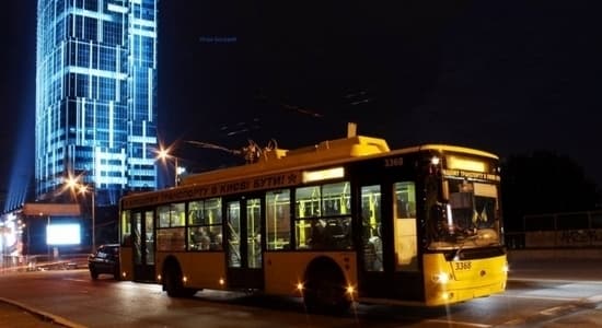 Кияни просять подовжити роботу громадського транспорту на 30 хвилин в п’ятницю та вихідні