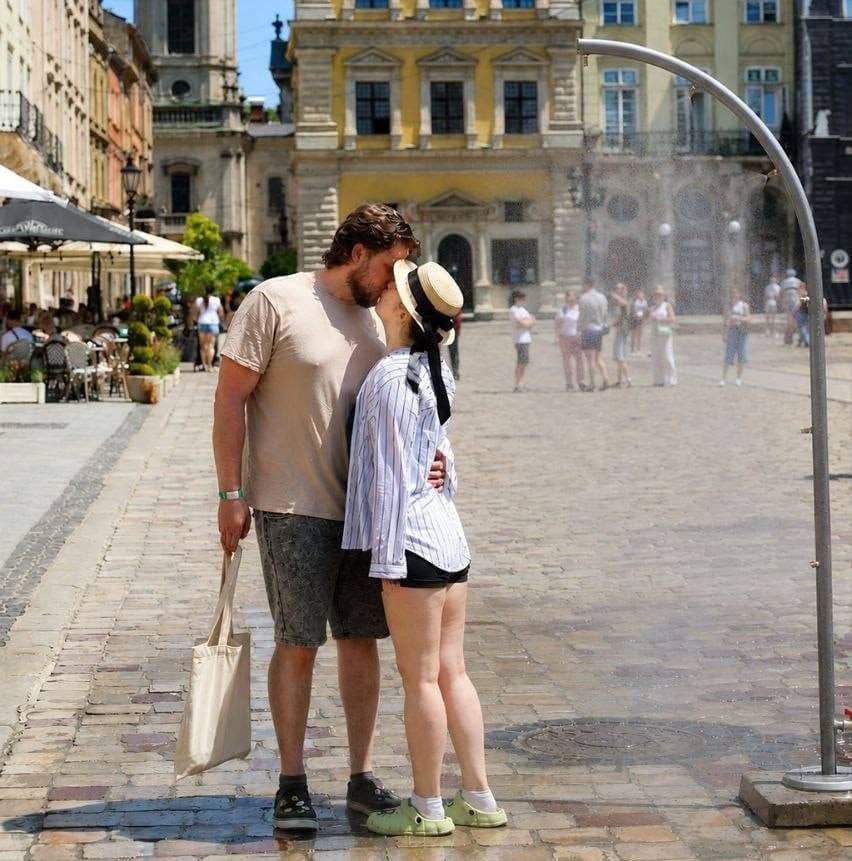 Спека до +37 °C: у Львові встановили додаткові розпилювачі води. Перелік локацій