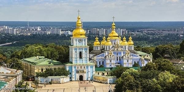 Воєнна перемога в області та пожежа від уламків збитої ракети. Головне за день у Києві