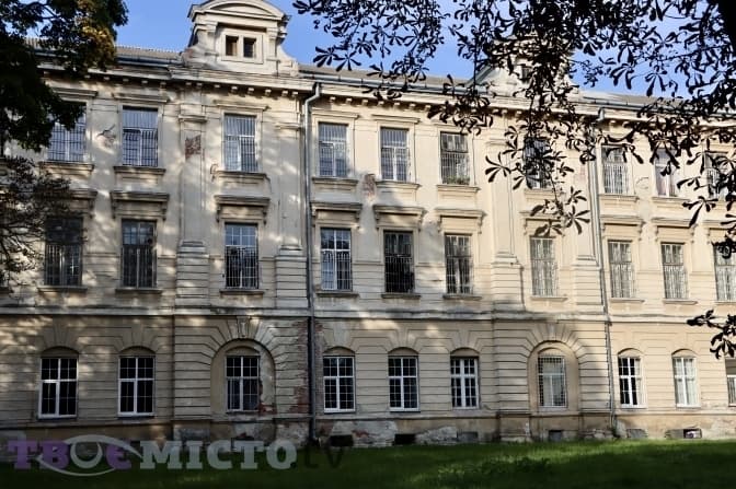 У Львові за 24 млн грн планують відремонтувати головне відділення психіатричної лікарні