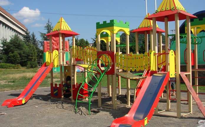 Дитячий майданчик / ілюстративне фото