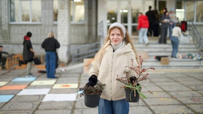 Львівські школярі облаштували оновлений простір біля двох ліцеїв