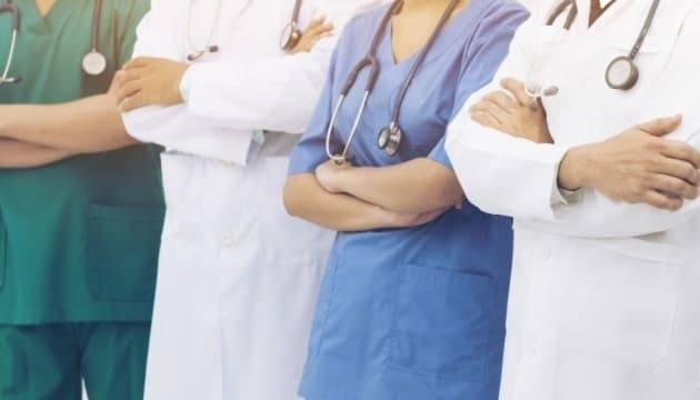 На зарплату медикам у Соснівці з резервного фонду виділили 400 тис. грн