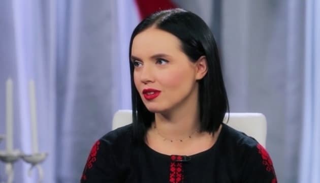«Буде тільки краще». Соколова перепросила за провокативну рекламу гарячої лінії «Варто жити» і анонсувала нову
