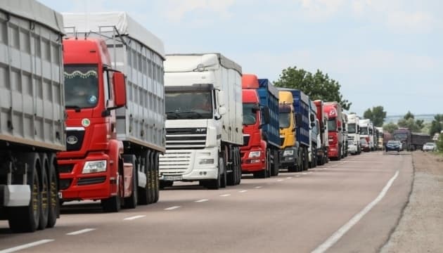 В Україні затвердили нові правила перетину кордону для вантажівок. Що змінилося