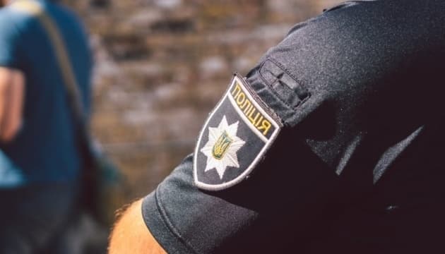У Києві чоловік інстаблогерки напав на патрульного – йому повідомили про підозру