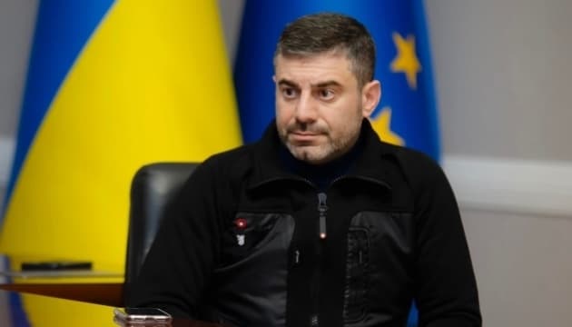 Лубінець стверджує, що обмін полоненими заблоковано
