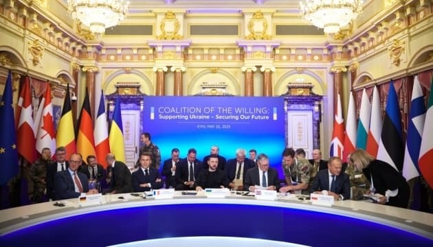 Сьогодні відбудеться зустріч «коаліції охочих» у Парижі