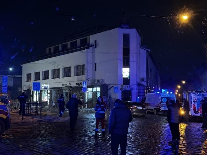 Фото з місця вибухів у Львові у ніч на 22 лютого / Зі сторінки Ігоря Зінкевича