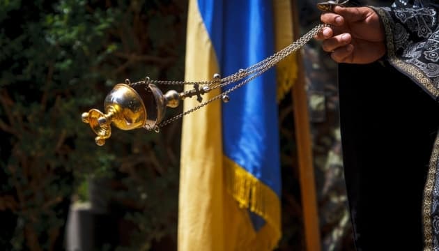 Як українці ставляться до закону про заборону московської церкви. Опитування