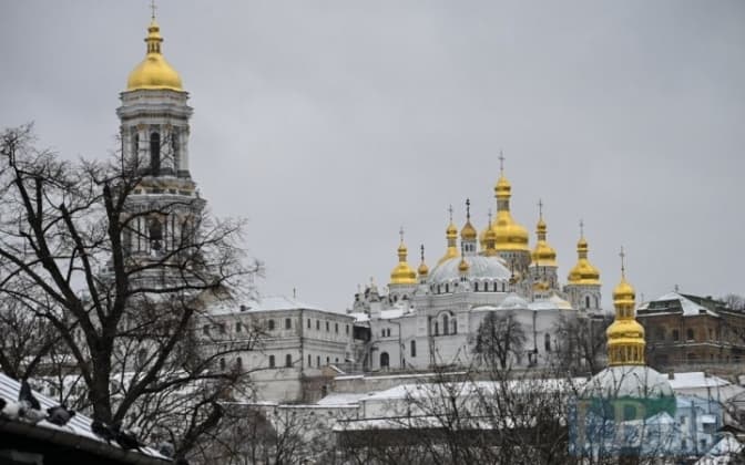 На території Лаври у трьох корпусах забарикадувалися невідомі люди, — комісія МКІП