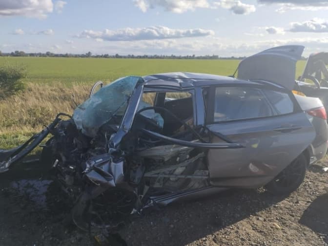 На Львівщині у ДТП загинула водійка легковика