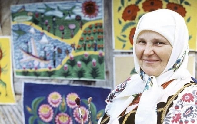 Окупанти спалили музей в Іванкові, де були роботи художниці Марії Приймаченко