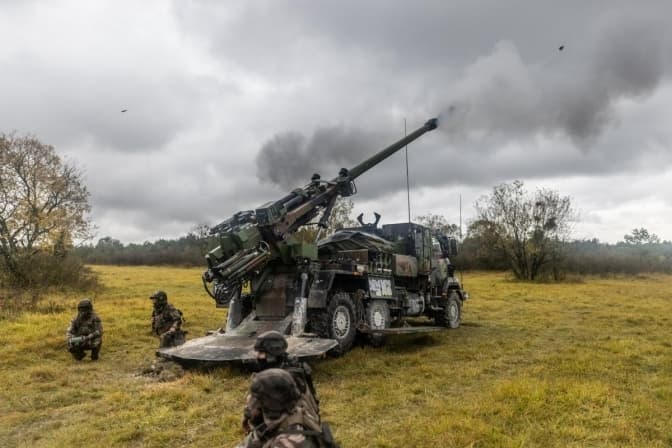 Франція поставить Україні шість самохідних артилерійських установок Caesar