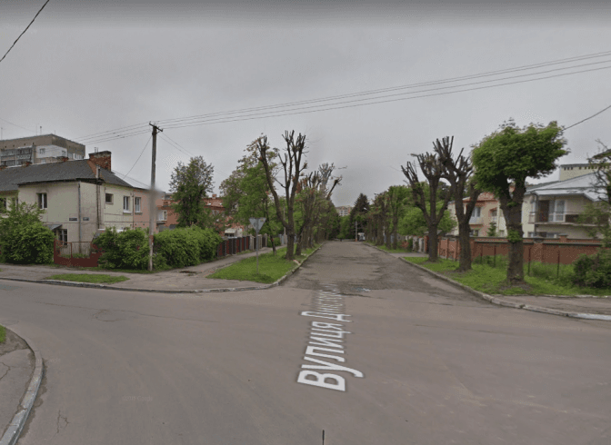 Частину вулиці Дністерської у Львові зроблять односторонньою