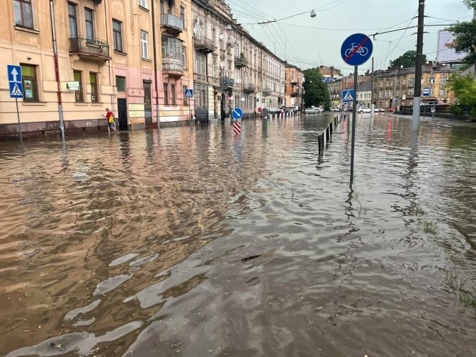 У Львові петиція про боротьбу з негодами набрала необхідні 500 голосів
