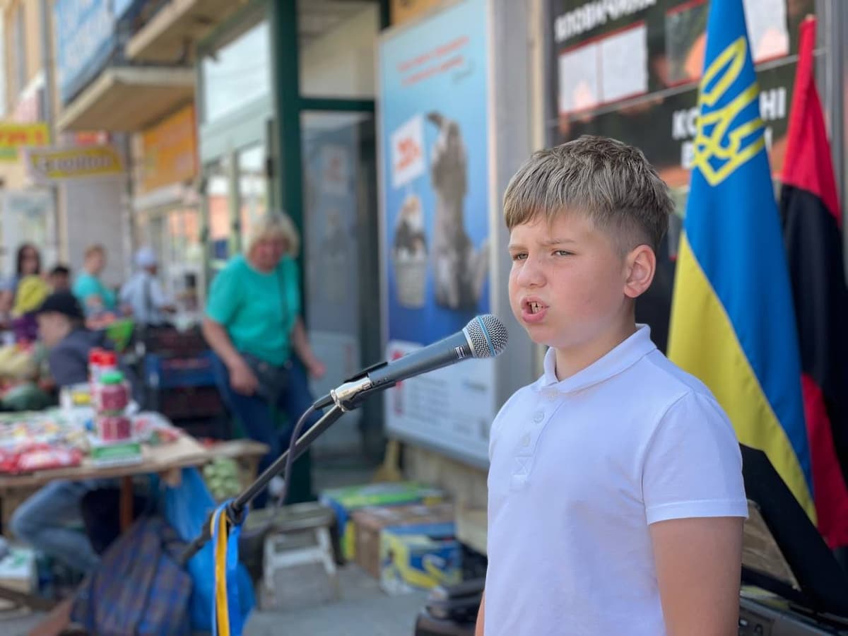 На Львівщині 9-річний хлопець зібрав понад 26 тис. гривень для ЗСУ