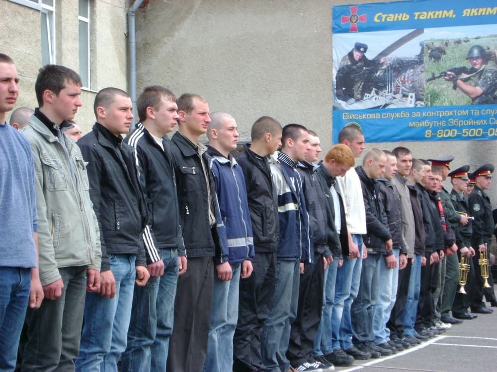 Чому полювання на ухильників не дає бажаного ефекту