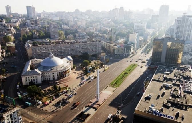 Депутатка Київради заявила, що демонтувати обеліск на Галицькій площі, можна лише вибухом