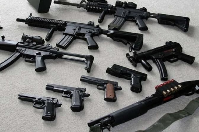 У Раді готують зміни для регулювання зброї, яку видали цивільним для відсічі окупантам
