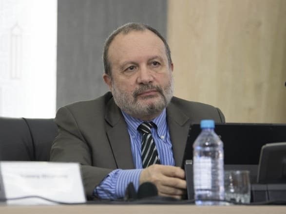 Гість російських ЗМІ, який живе у США. Хто показав президенту ймовірну українську вакцину від Covid-19