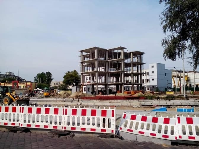 На площі Двірцевій у Львові з’явиться чотириповерховий готель