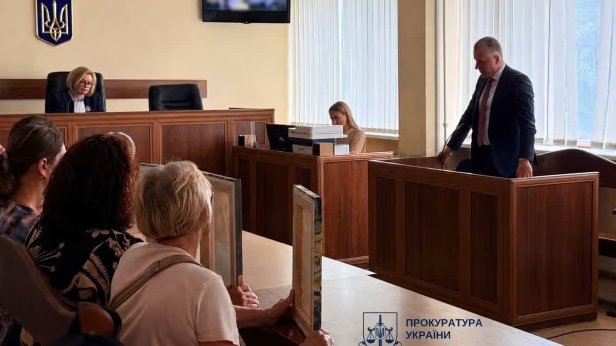 ДТП на Караваєвих дачах: суд залишив під вартою водія, який збив людей у підземному переході