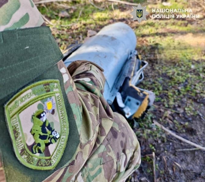 У Дарницькому районі столиці вилучили нездетоновану бойову частину російського дрона