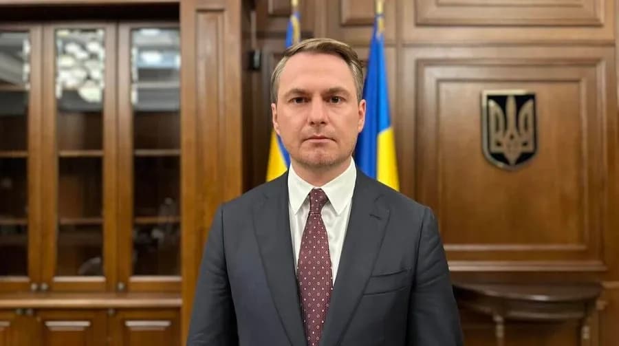 Генпрокурор Руслан Кравченко заявив, що не планує добровільно залишати посаду / фото ОП.