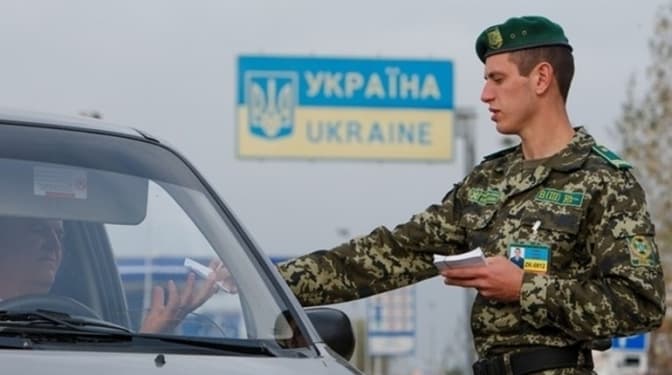 Що робити, коли є бронь або відстрочка від призову, а вручили повістку. Пояснення