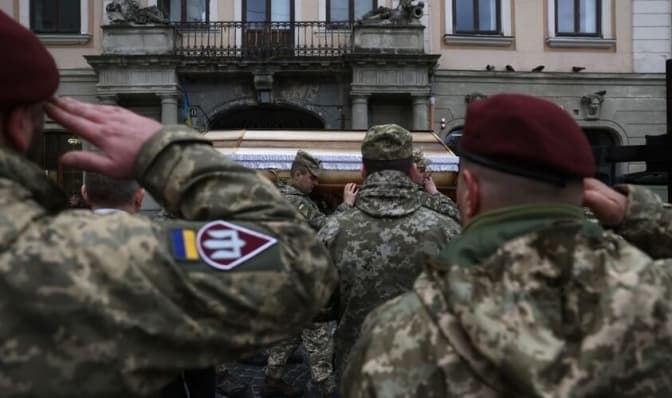 Завтра Львів попрощається з двома Героями. Що про них відомо
