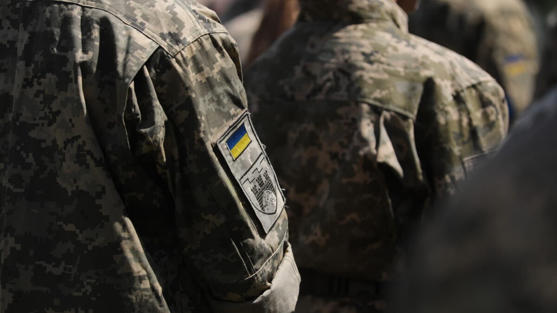 Батьки загиблих та зниклих Захисників отримали виплати від Львова