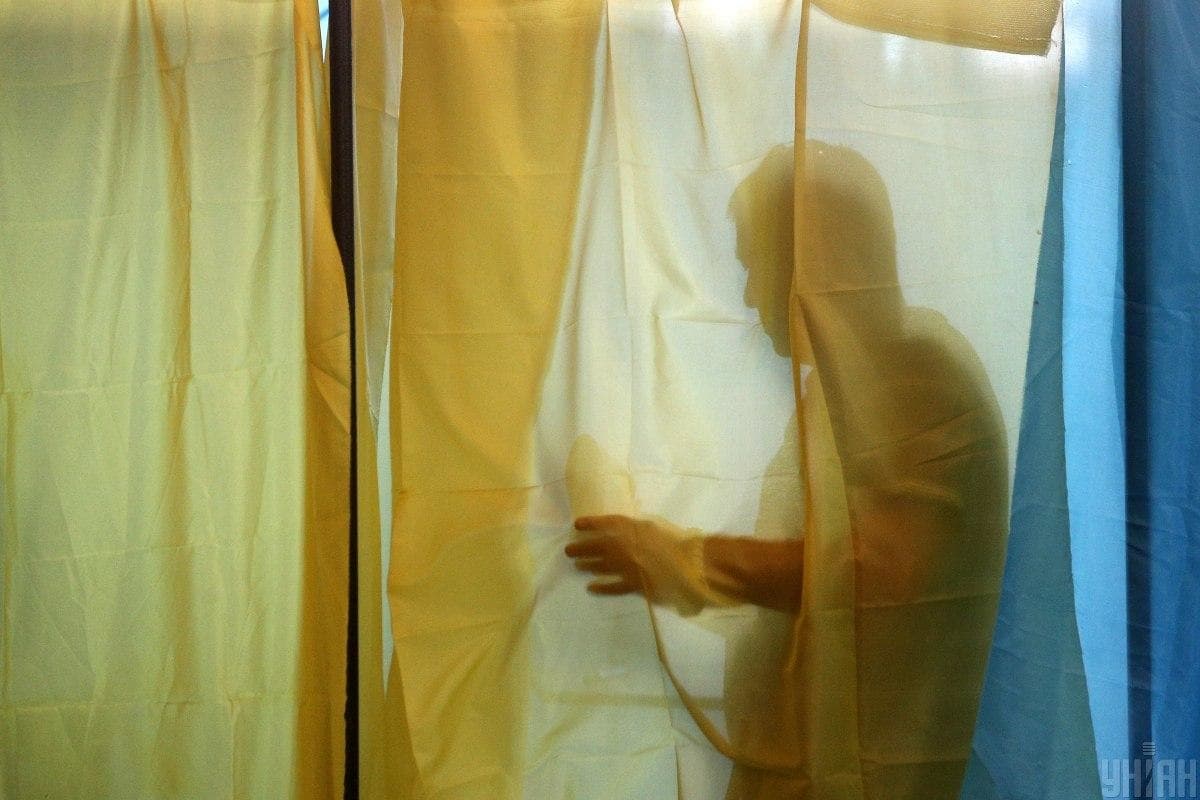 Хто з мажоритарників перемагає у Львові. Динамічна інфографіка. Оновлено