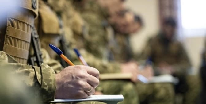 Зеленського закликали посилити мобілізацію. Що відомо