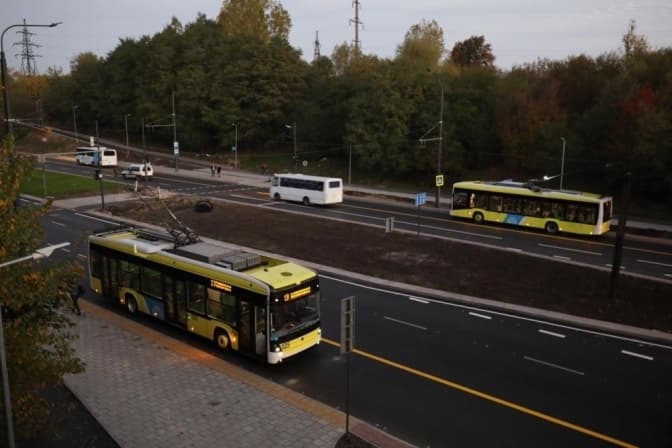 У Львові деякі тролейбуси тимчасово курсують зі змінами. У чому причина