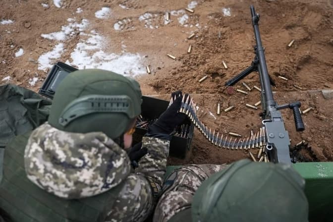 Ворог безуспішно наступає поблизу Бахмута, Авдіївки, Мар’їнки та Вугледара, – Генштаб